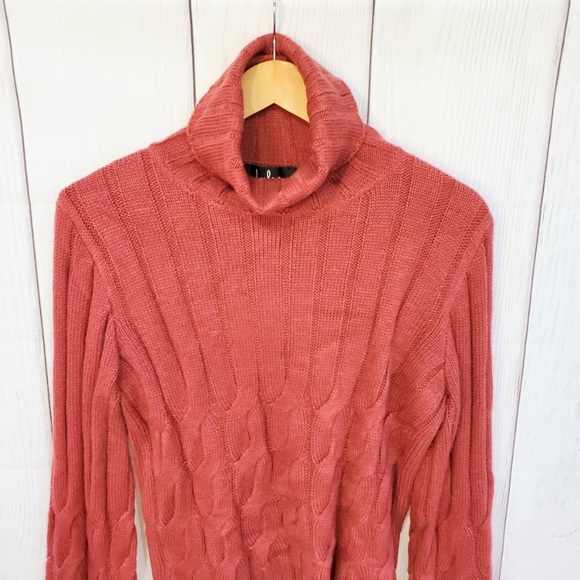 Lulu’s Cozy Turtleneck Sweater - Picture 12 of 15